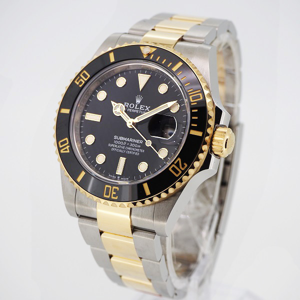 ROLEX　サブマリーナ—デイト　ref.126613LN