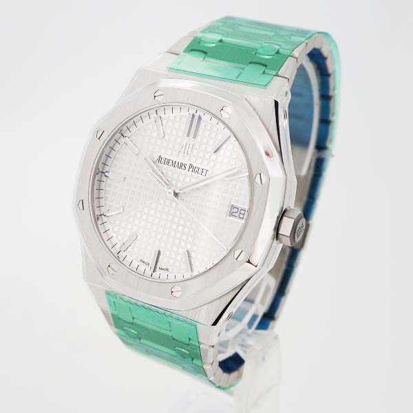 AUDEMAS PIGUET　ロイヤルオーク　15500ST.OO.1220ST.04