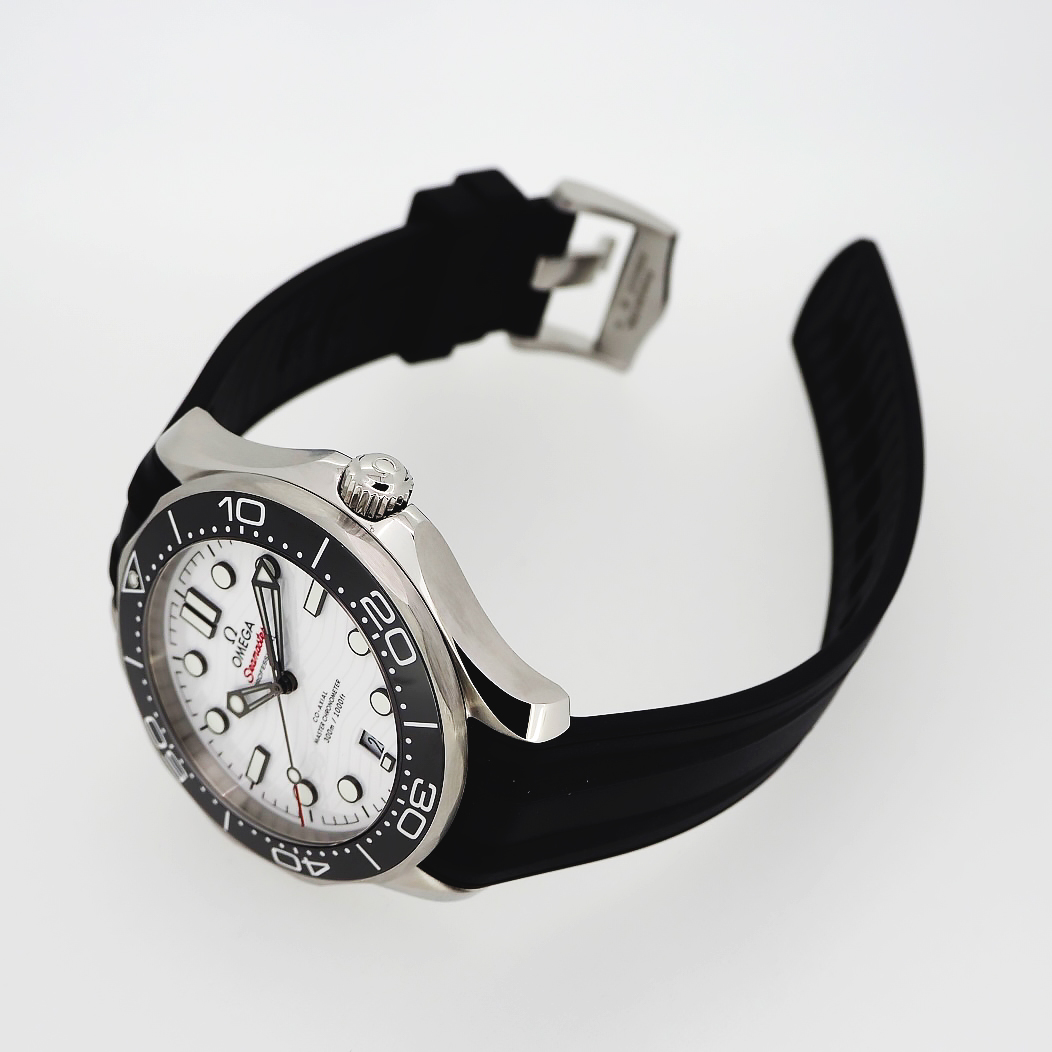 OMEGA シーマスターダイバー300  210.32.42.20.04.001