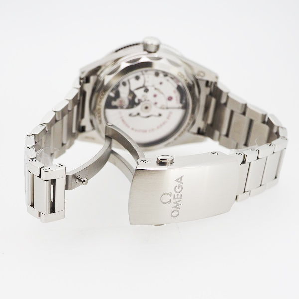 OMEGA　シーマスター300　コーアクシャルマスタークロノメーター　234.30.41.21.01.001