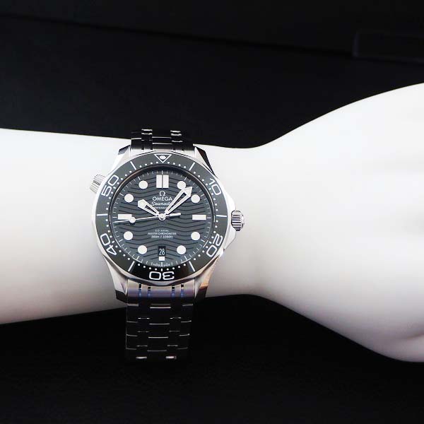 OMEGA シーマスターダイバー300　210.30.42.20.10.001