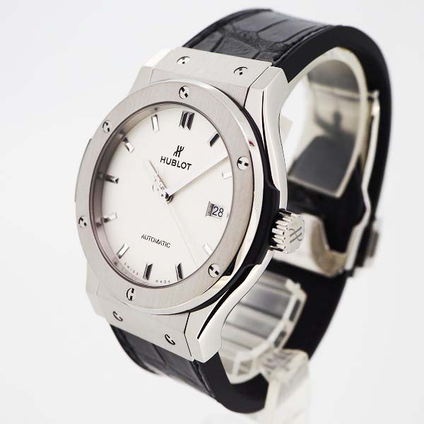 HUBLOT　クラシックフュージョン　542.NX.2611.LR　42mm