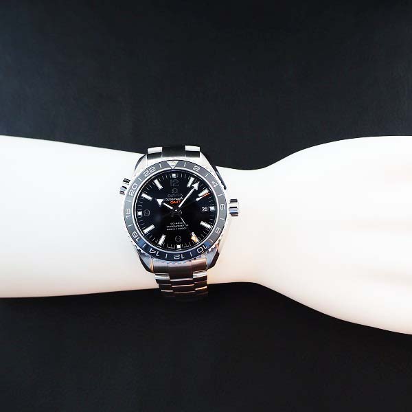 OMEGA シーマスター　プラネットオーシャン600　GMT　232.30.44.22.01.001