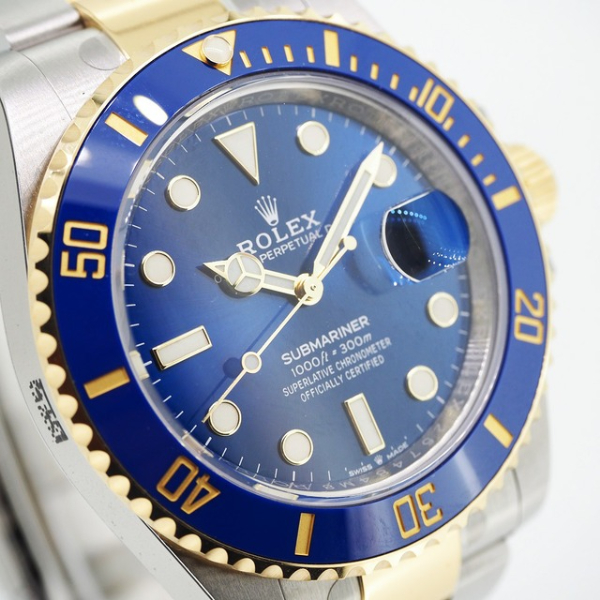 ROLEX　サブマリーナ—デイト　ref.126613LB
