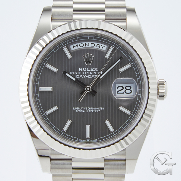 ROLEX　デイデイト40　ref.228239