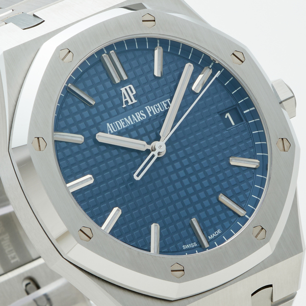 AUDEMAS PIGUET　ロイヤルオーク