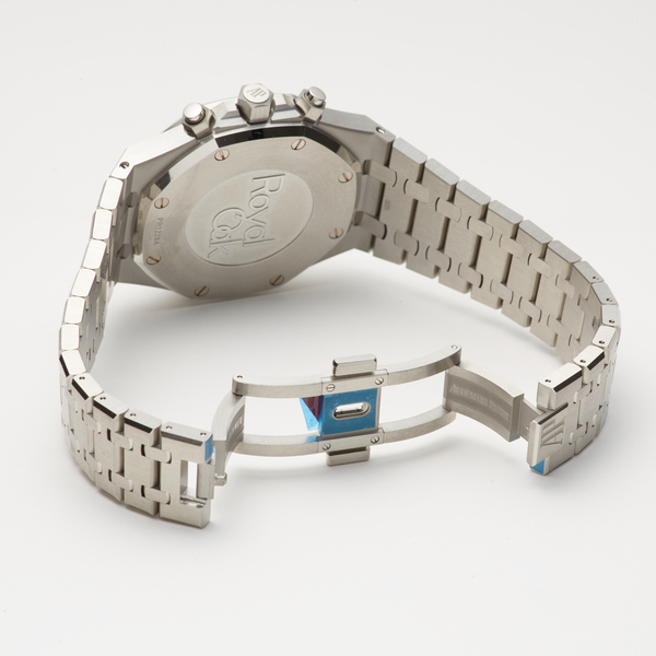 AUDEMAS PIGUET　ロイヤルオーククロノグラフ 26331ST.OO.1220ST.03