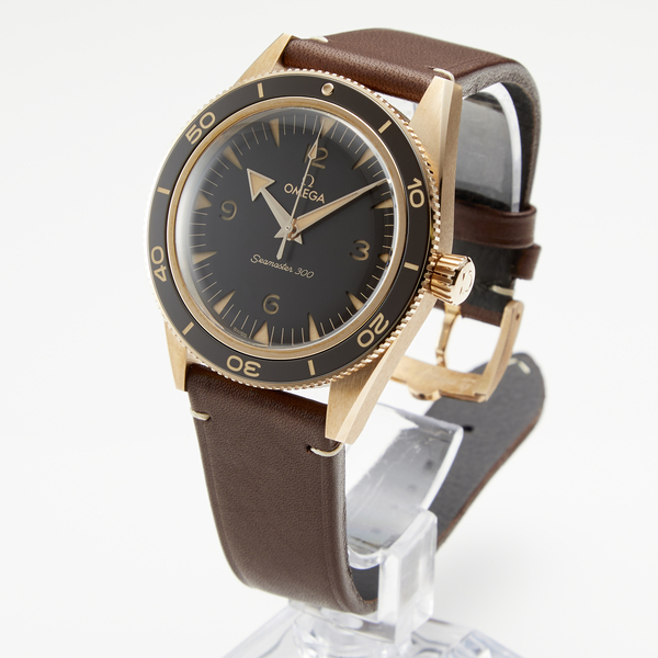 OMEGA　シーマスター300　コーアクシャルマスタークロノメーター　234.92.41.21.10.001