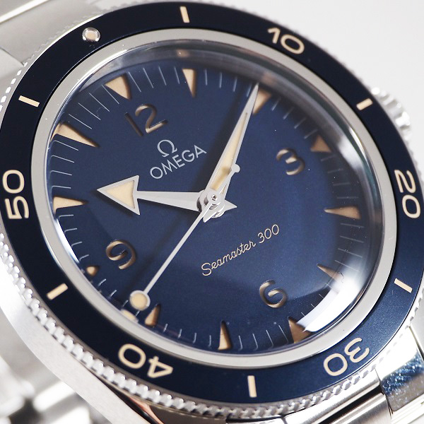 OMEGA　シーマスター300　コーアクシャルマスタークロノメーター　234.30.41.21.03.001